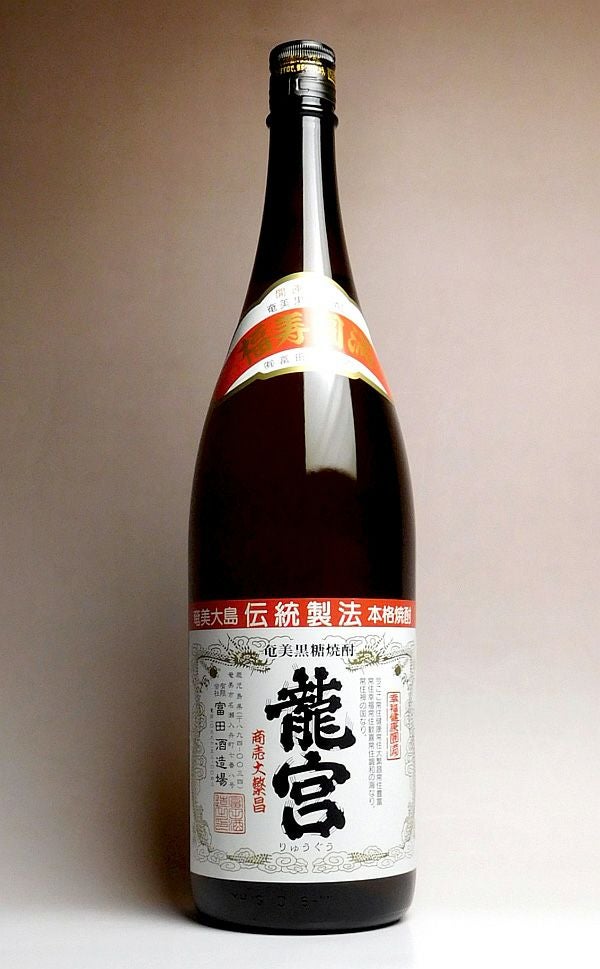 高倉（たかくら）30度1800ml 【奄美大島酒造】《黒糖焼酎》 ,| 焼酎の