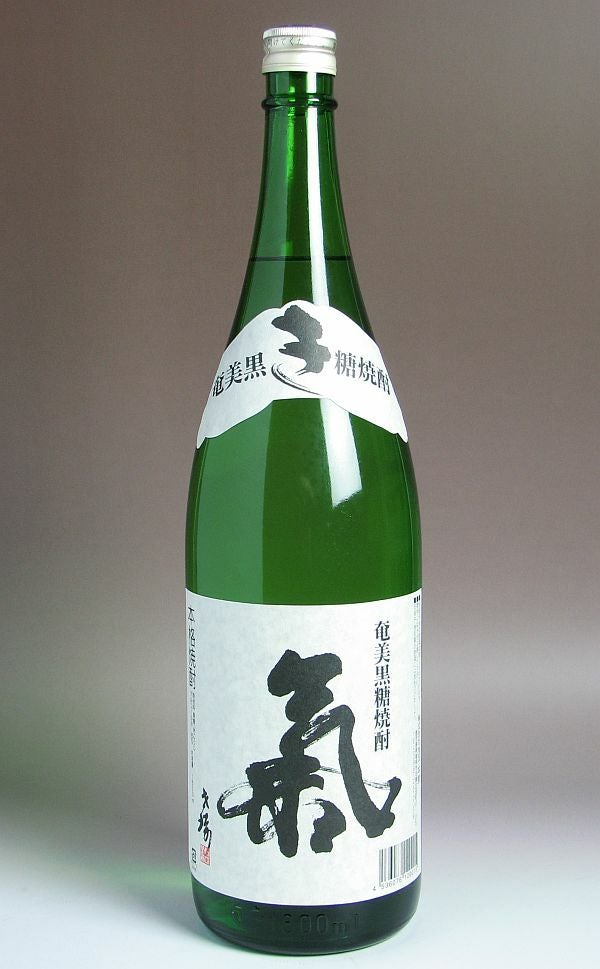 高倉（たかくら）30度720ml 【奄美大島酒造】《黒糖焼酎》 ,| 焼酎の