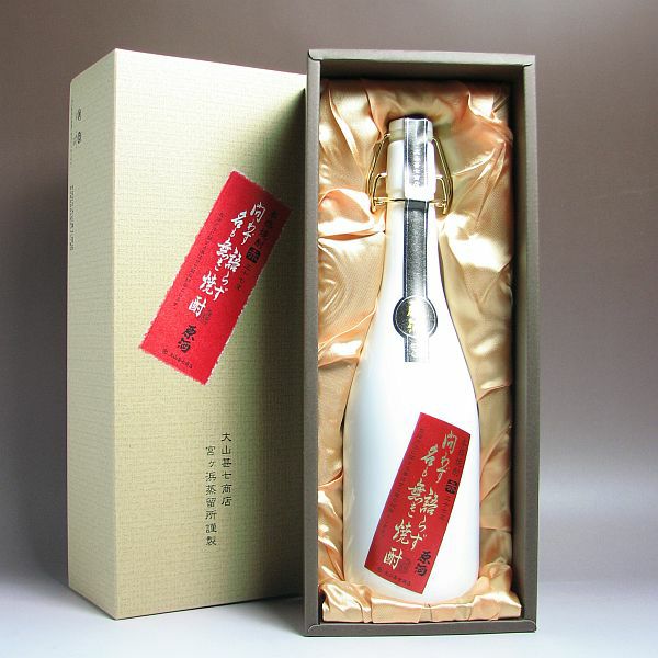 赤 問わず語らず名も無き焼酎 原酒 37度720ml 【大山甚七商店】《芋