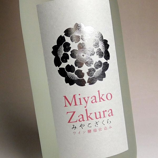 Miyako Zakura 白ワイン酵母仕込み 2025 25度1800ml 【大浦酒造】《芋